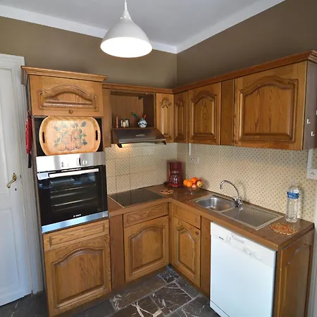 Peaceful Retreat In Roumont